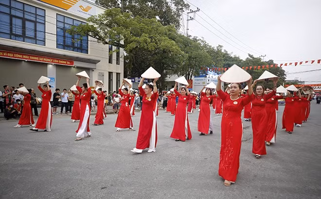 Ấn tượng, đặc sắc "bữa tiệc" nghệ thuật đường phố ảnh 2