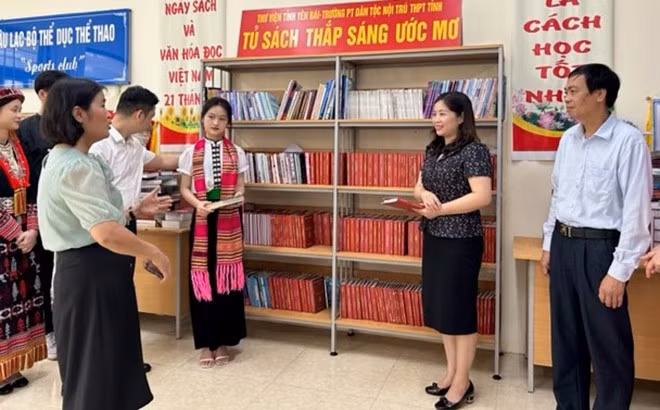 Thực hiện Đề án số 11 của Tỉnh ủy Yên Bái: Đột phá mang tính chiến lược trong công tác cán bộ - Bài 1: Tuyển lựa kỹ lưỡng, đào tạo bài bản ảnh 2