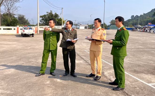 [Ảnh] Văn Yên tích cực chuẩn bị cho Lễ công bố Quyết định chứng nhận Di sản Văn hoá phi vật thể Quốc gia “Lễ hội Đền Đông Cuông” và khai hội Đền năm 2023 ảnh 9