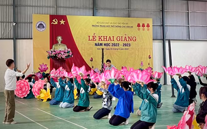 [Ảnh] Văn Yên tích cực chuẩn bị cho Lễ công bố Quyết định chứng nhận Di sản Văn hoá phi vật thể Quốc gia “Lễ hội Đền Đông Cuông” và khai hội Đền năm 2023 ảnh 4