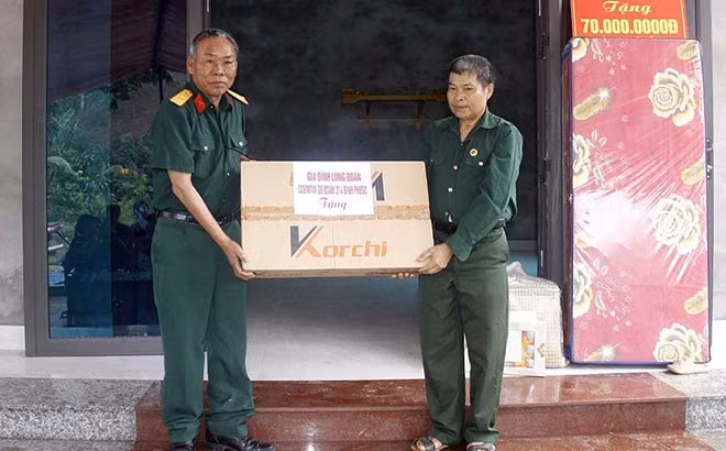 Ban liên lạc Cựu chiến binh F356 Yên Bái bàn giao nhà “Nghĩa tình đồng đội” ảnh 2