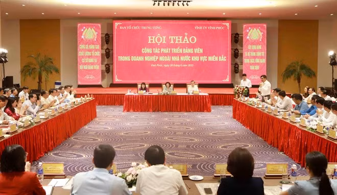 Hội thảo “Phát triển đảng viên trong doanh nghiệp ngoài Nhà nước khu vực phía Bắc" ảnh 2