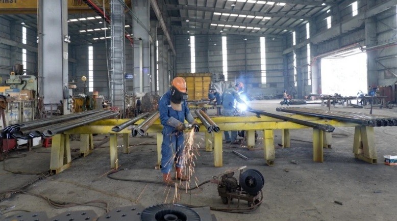 Urgent production of steel columns for handover on site. 5.jpg
