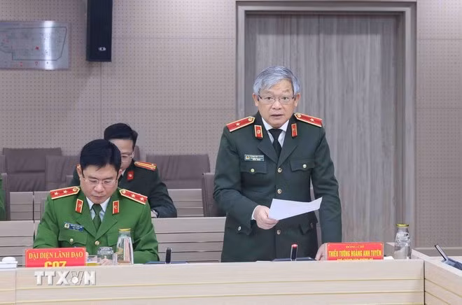 Thiếu tướng Hoàng Anh Tuyên, Người phát ngôn Bộ Công an phát biểu.