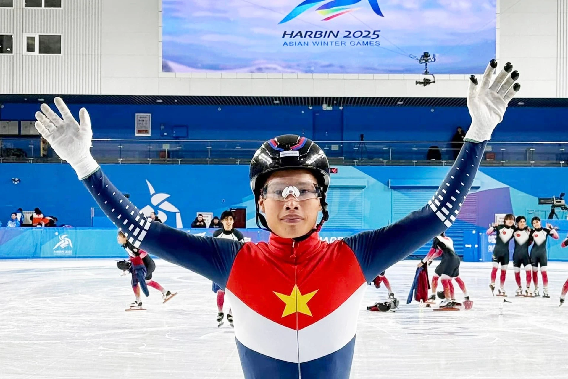 Vận động viên trượt băng tốc độ Dương Trường Lập.