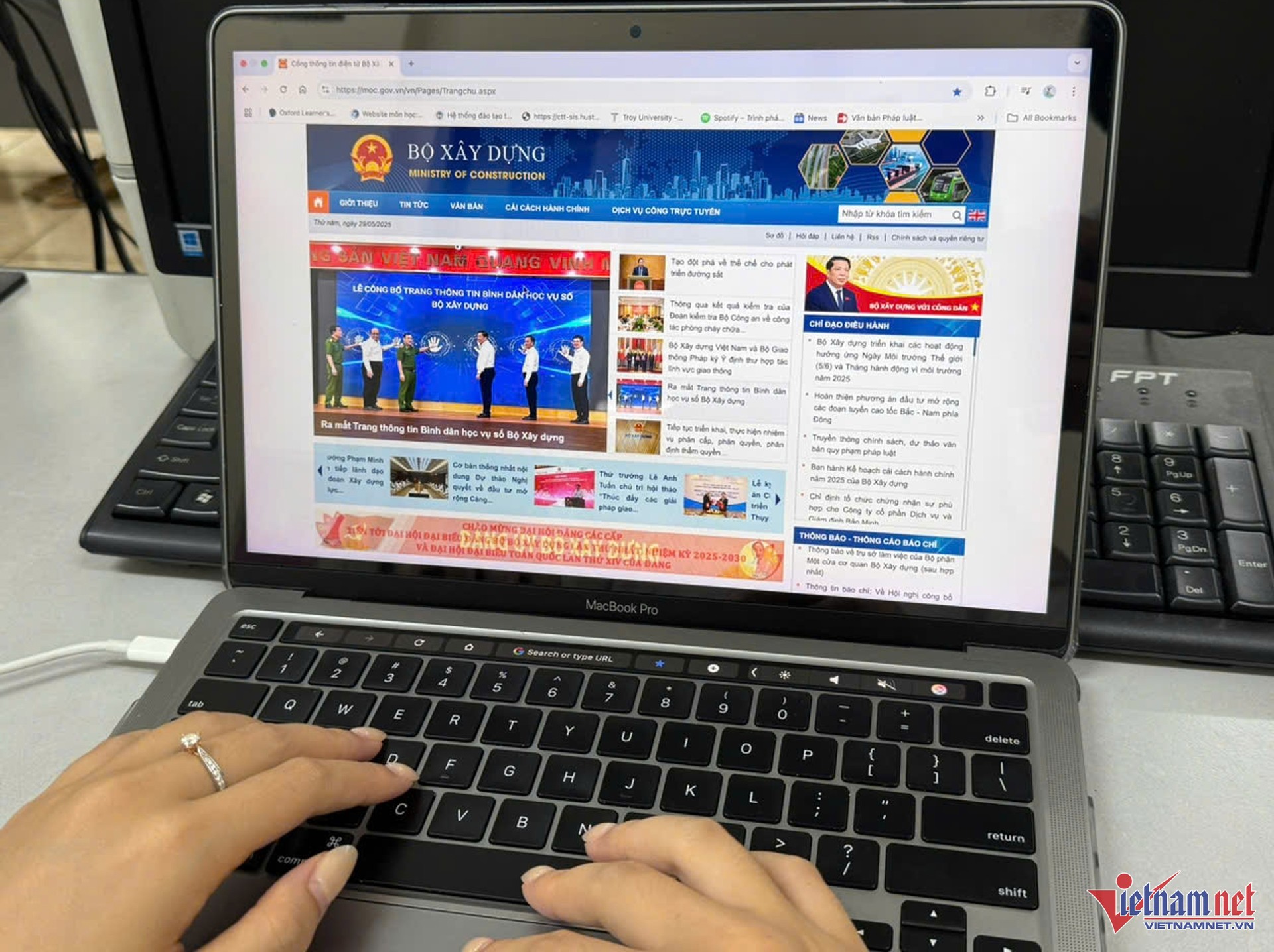 Việc đo thời gian tải trang của website cơ quan nhà nước sẽ được thực hiện bằng công cụ tự động và lặp lại vào nhiều thời điểm khác nhau trên môi trường sử dụng thực tế. (Ảnh minh họa) 1.jpg