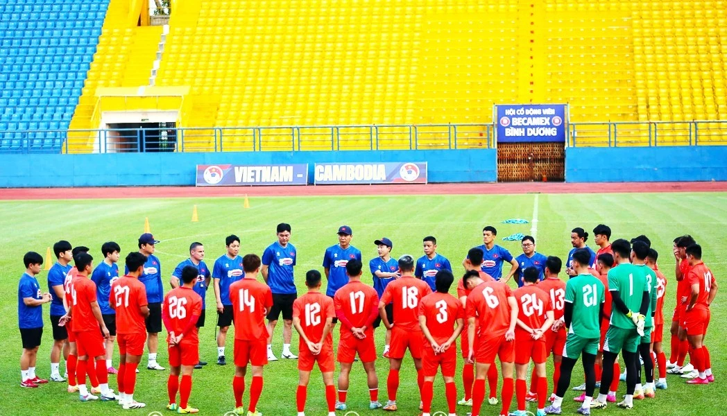 Trận gặp tuyển Campuchia được xem là cơ hội để HLV Kim Sang-sik đưa ra những điều chỉnh về nhân sự.