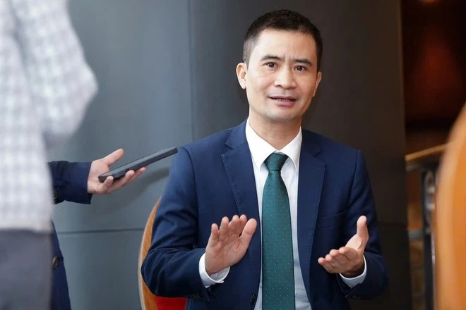 Tiến sỹ Trần Hoàng Long, Phó Viện trưởng Viện Nghiên cứu Đông Bắc Á, Viện Hàn lâm Khoa học Xã hội Việt Nam (VASS).