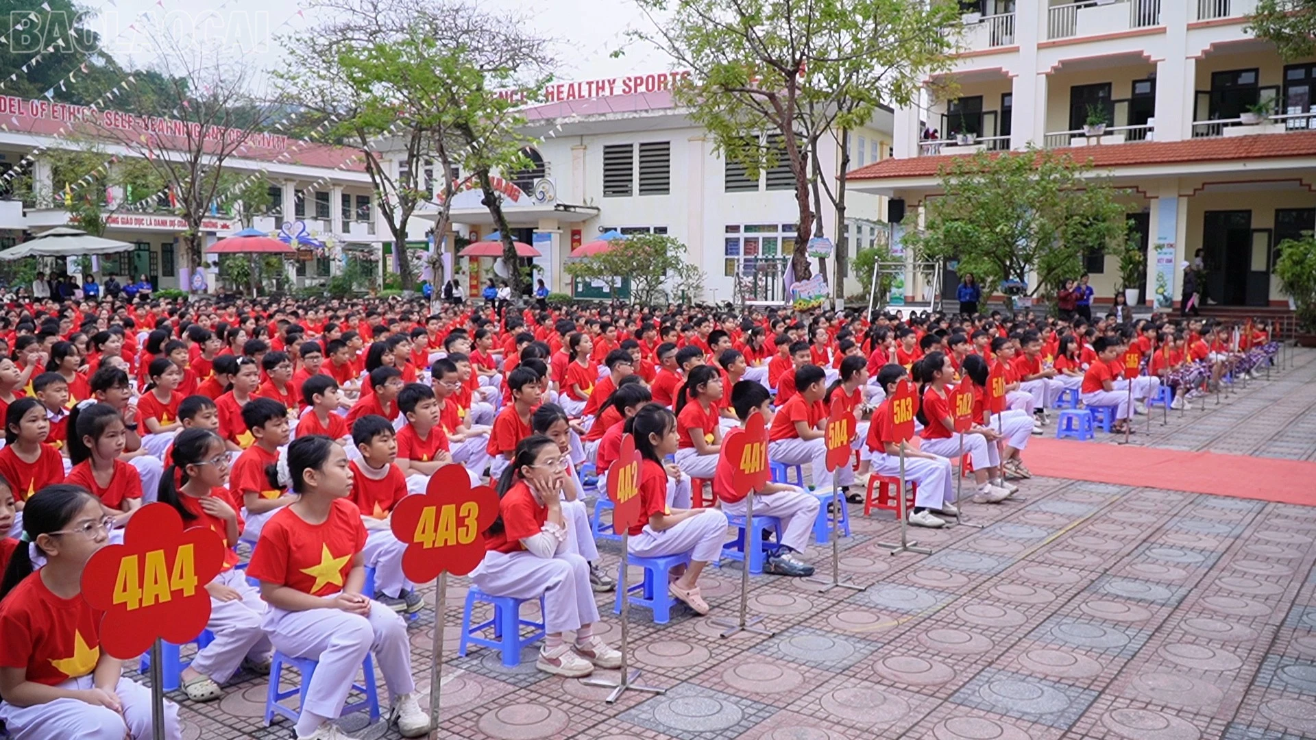 Hơn 1.100 học sinh tham gia chương trình.