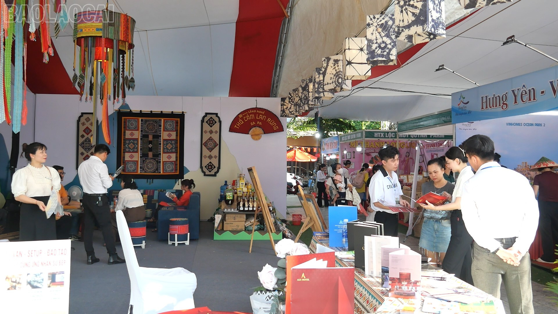 Hội chợ có quy mô 130 gian hàng tiêu chuẩn. baolaocai-tl_yen-bai-riverside01-49-14-02still087.jpg