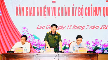 Thượng tá Lương Hoàng Giang nhận nhiệm vụ Chính ủy Bộ Chỉ huy Quân sự tỉnh Lào Cai
