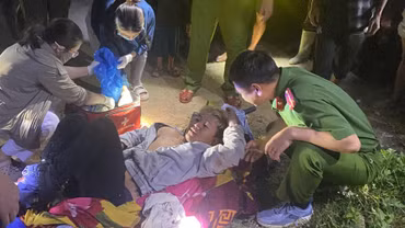 Các lực lượng xã Mường Hum xuyên đêm cứu người dân gặp nạn