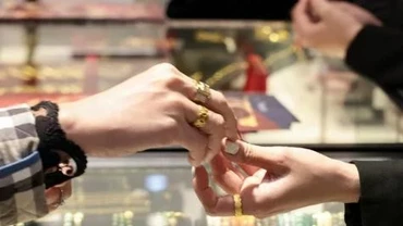 Thị trường trong nước: Giá vàng đồng loạt tăng vào trưa 26-4