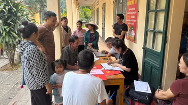 3 ngày, 2 cuộc gọi lừa đảo: Một người mất tiền, một người thoát bẫy nhờ gọi trưởng thôn