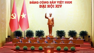 Phiên thảo luận tại hội trường về các văn kiện Đại hội