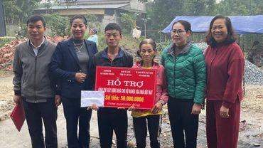 Bước chuyển mình từ “ý Đảng, lòng dân”