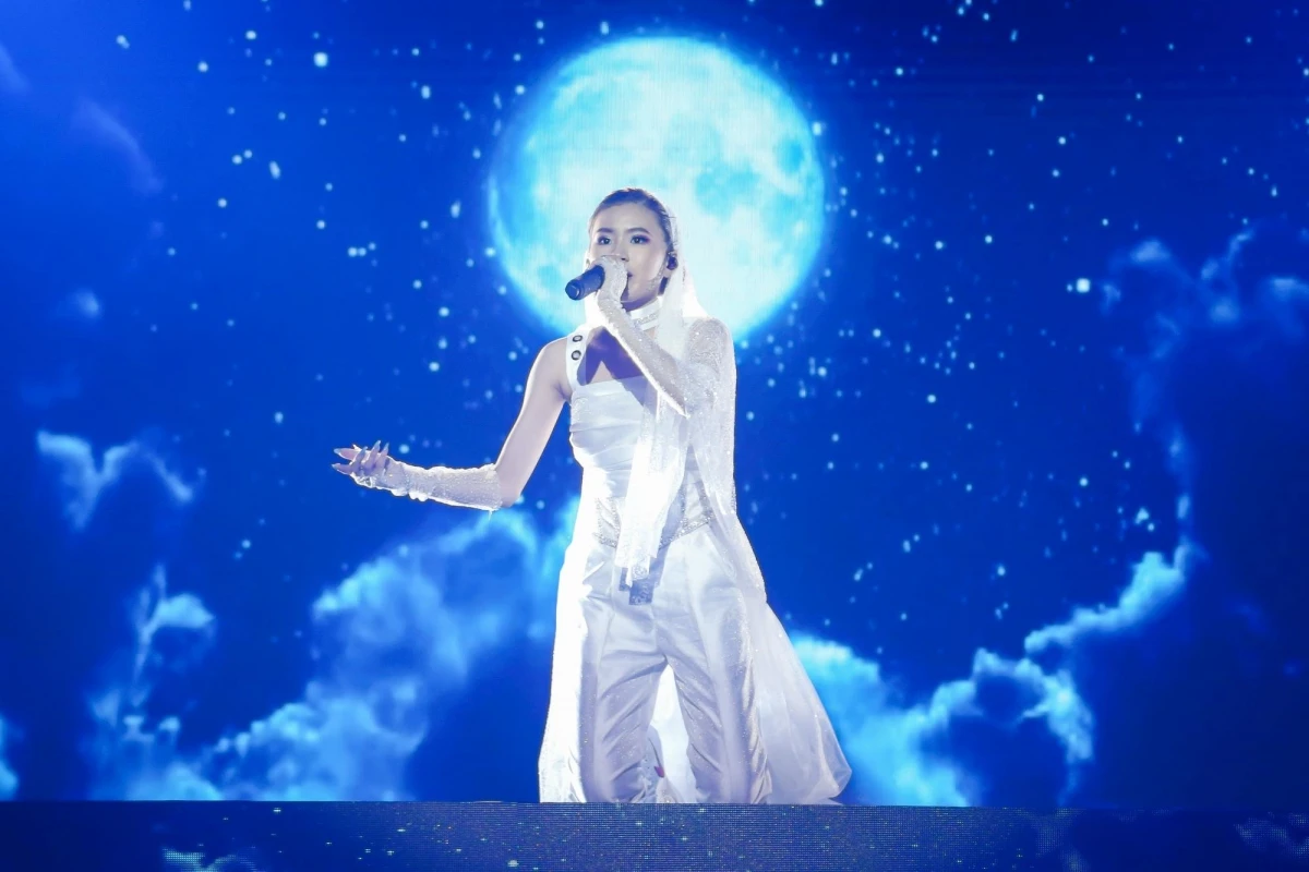 Pháo thể hiện ca khúc "Ông Bụt và ba điều ước".