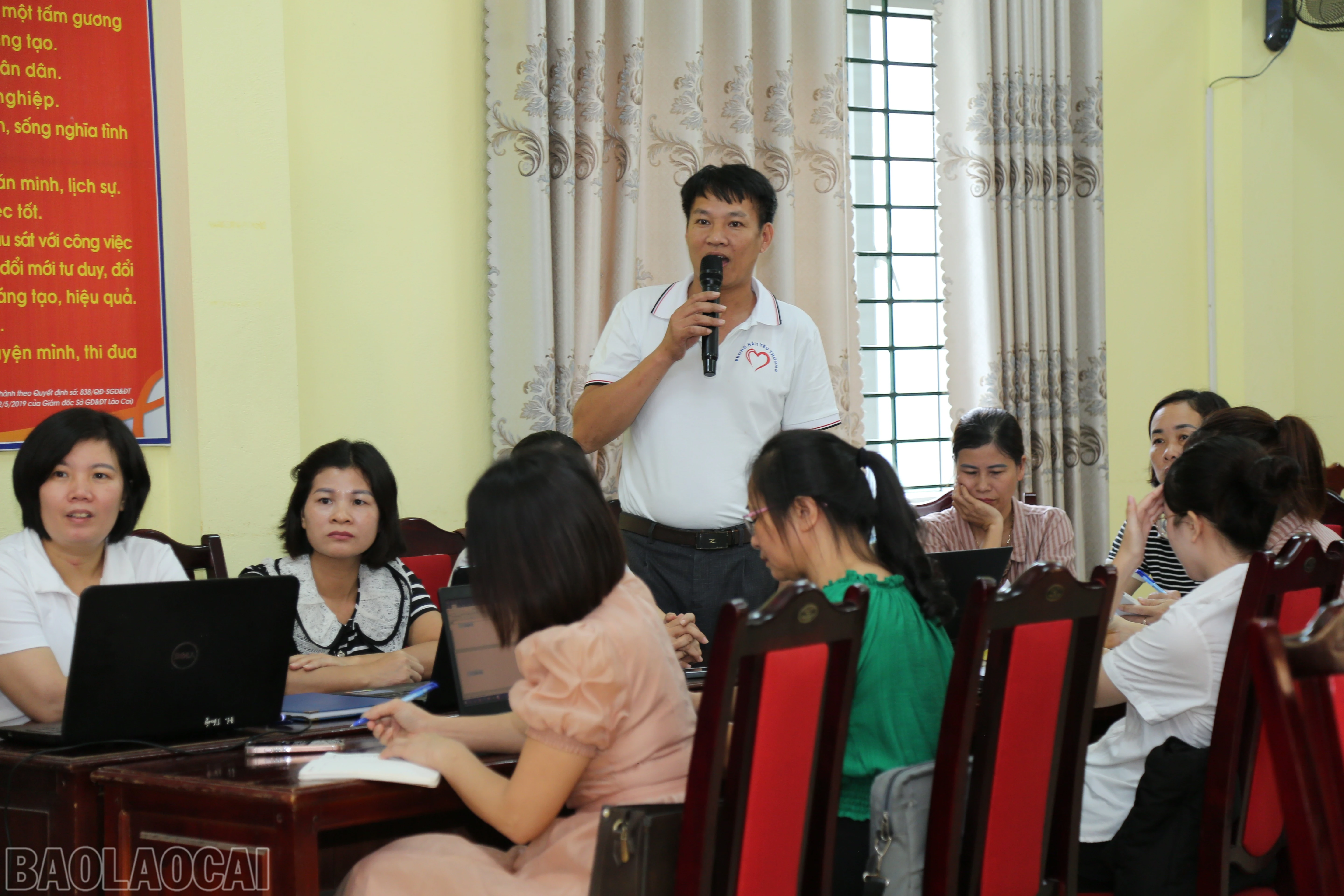 Các học viên tích cực tham gia thảo luận.