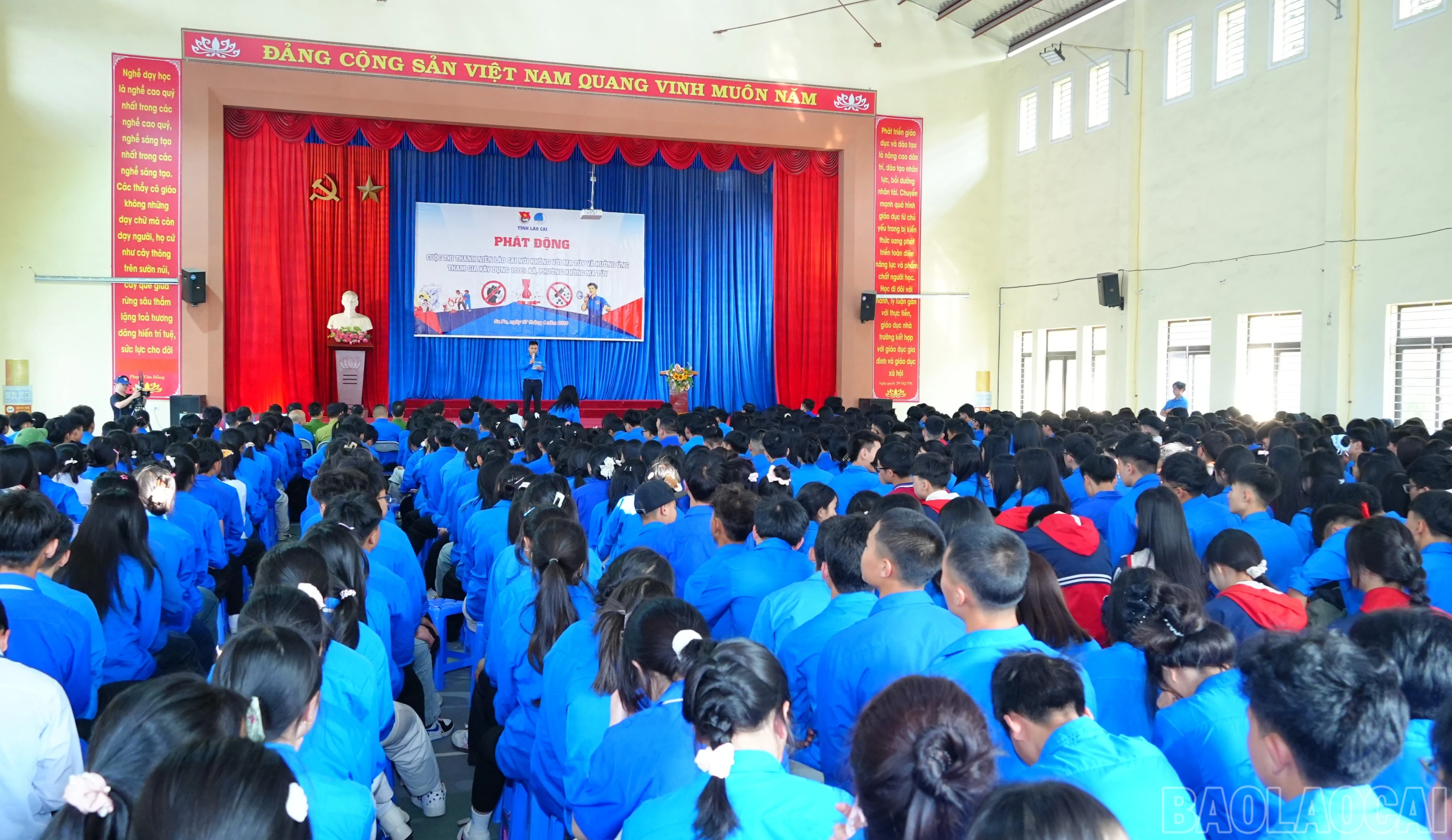 Quang cảnh lễ phát động.