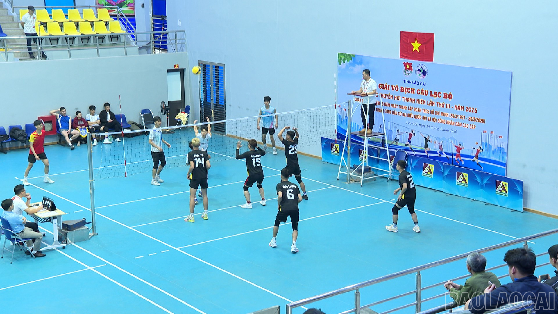 Những trận đấu diễn ra sôi nổi, hấp dẫn.