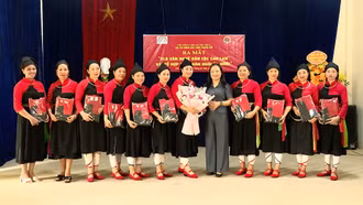 Yên Bình ra mắt Câu lạc bộ văn nghệ dân tộc Cao Lan