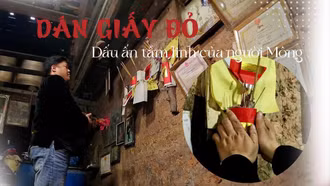 "Dán giấy đỏ" - Dấu ấn tâm linh của người Mông