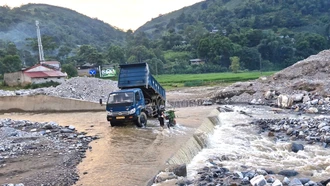 Cảnh báo người dân và du khách khi qua ngầm Nà Lặc, xã Trịnh Tường
