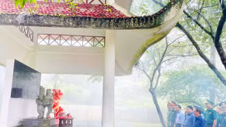  Các địa phương trong tỉnh dâng hương tưởng nhớ các anh hùng liệt sĩ