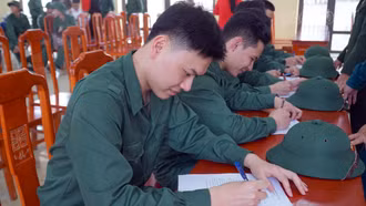 Những lá đơn tình nguyện nhập ngũ