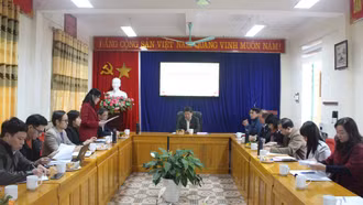 Đoàn khảo sát Ủy ban Văn hóa, Giáo dục của Quốc hội làm việc với các trường học trên địa bàn tỉnh Lào Cai