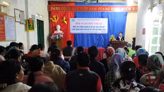 Đối thoại chính sách liên quan đến phụ nữ và trẻ em tại xã Hợp Thành