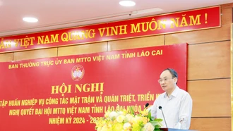 Hơn 200 đại biểu được tập huấn nghiệp vụ công tác Mặt trận