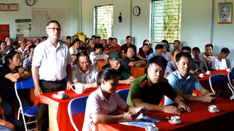 Văn Bàn chủ động lấy ý kiến người dân về sửa đổi Hiến pháp