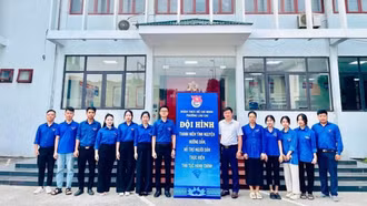 Huy động hơn 1.500 đoàn viên, thanh niên hỗ trợ người dân thực hiện dịch vụ công trực tuyến