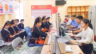 Công tác cải cách hành chính được tích cực triển khai thực hiện tại xã Mỏ Vàng.