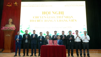 Đảng ủy xã Tằng Loỏng tiếp nhận tổ chức đảng, đảng viên