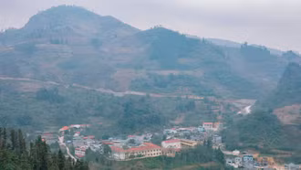 Phấn đấu giảm trên 11,45% hộ nghèo đối với 10 xã vùng “lõi nghèo”