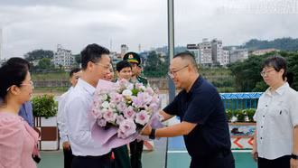 Phó Chủ tịch UBND tỉnh Nguyễn Thành Sinh bắt đầu chuyến khảo sát, làm việc tại Trung Quốc