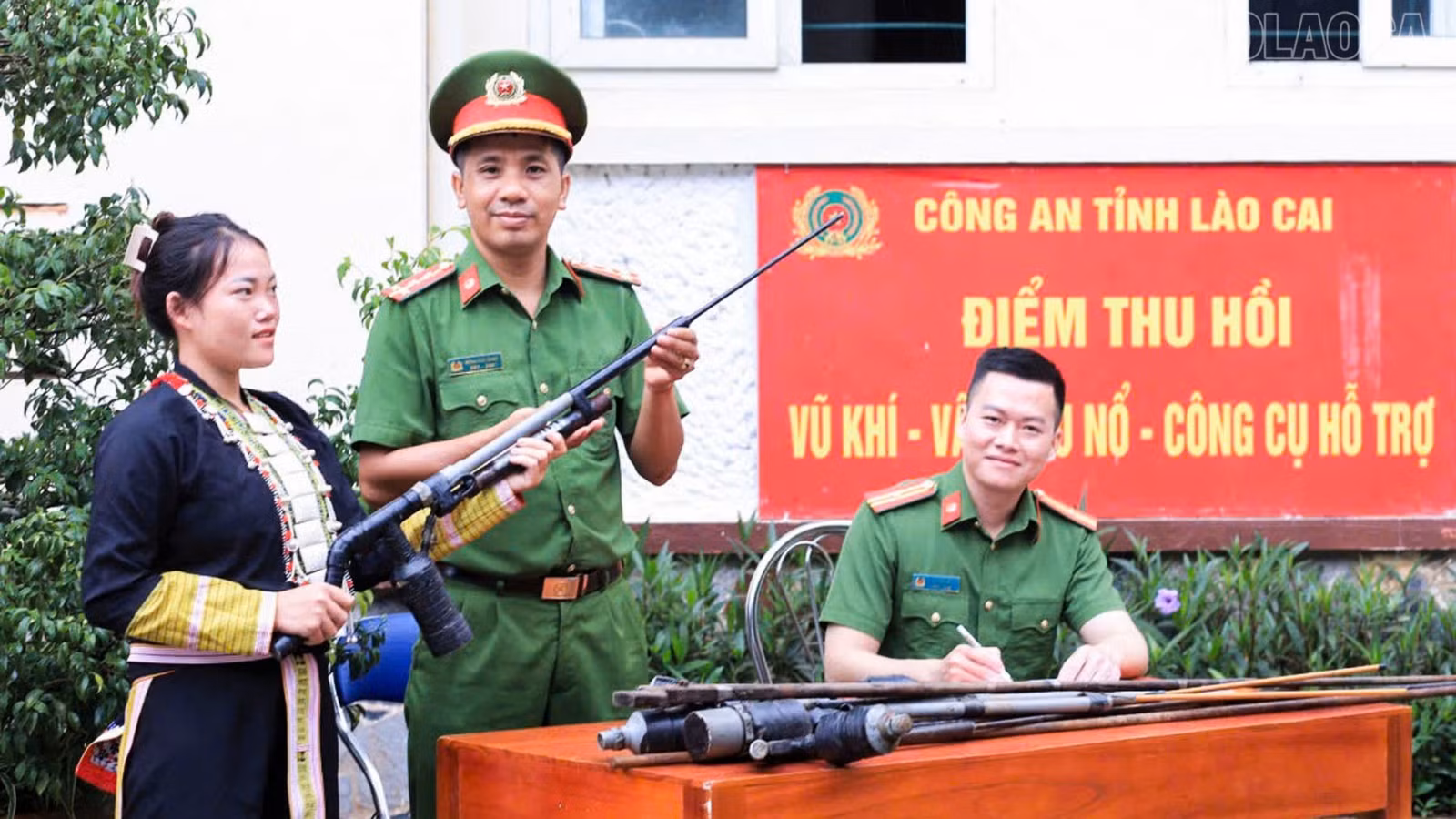 baolaocai-tr_dangiaonop-390.jpg