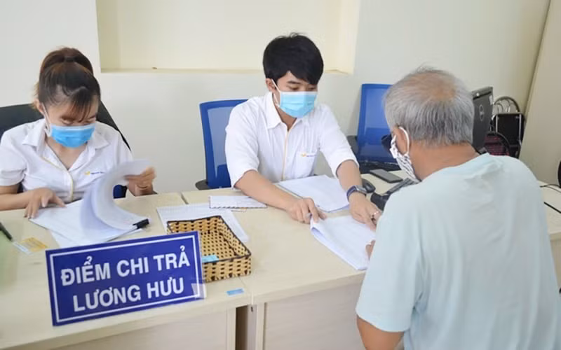 Theo Bộ Nội vụ, trong quý II có hơn 3,3 triệu người được hưởng lương hưu và trợ cấp bảo hiểm xã hội hằng tháng.