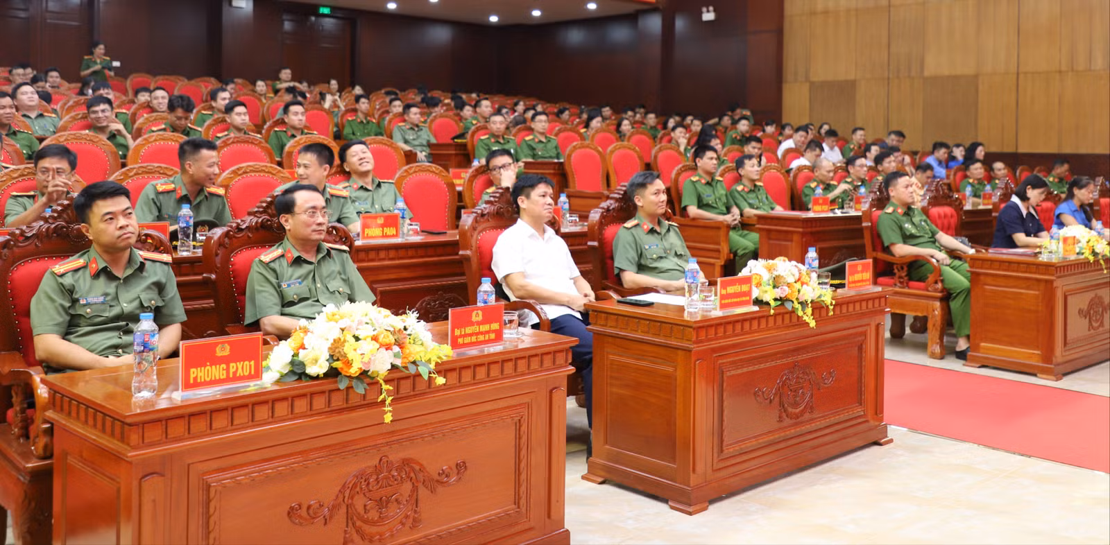 anh2-1-397.jpg