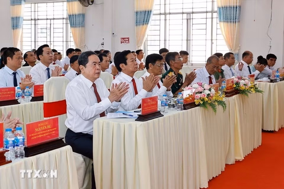 Chủ tịch Quốc hội Trần Thanh Mẫn dự Đại hội đại biểu Đảng bộ xã Thạnh Xuân lần thứ I, nhiệm kỳ 2025-2030.