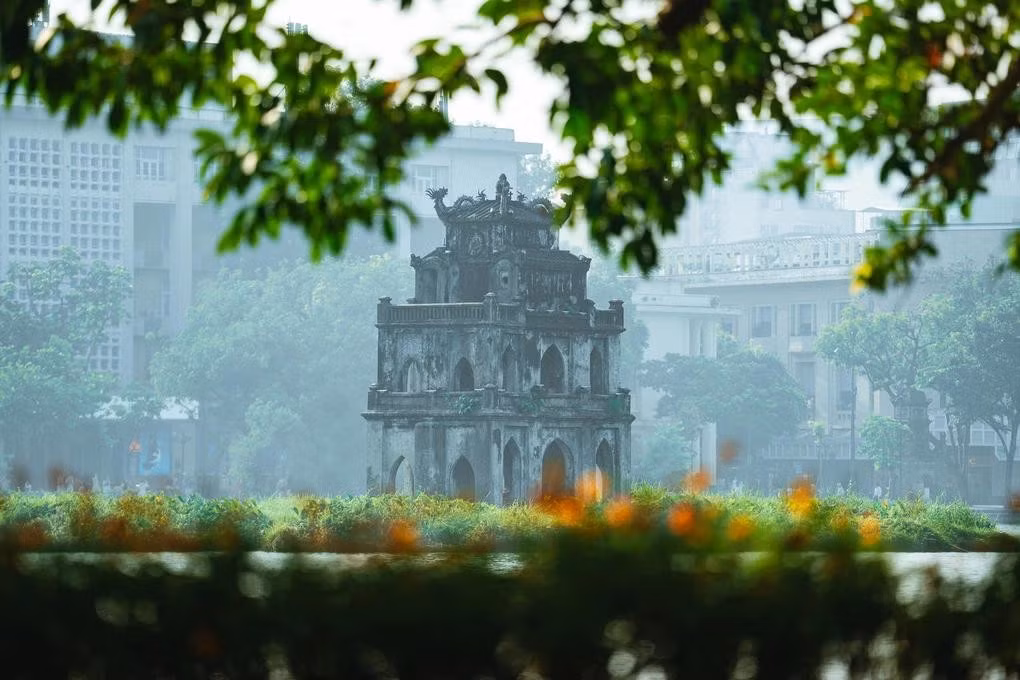 Hà Nội mùa thu. Ảnh: Lê Trọng Lộc