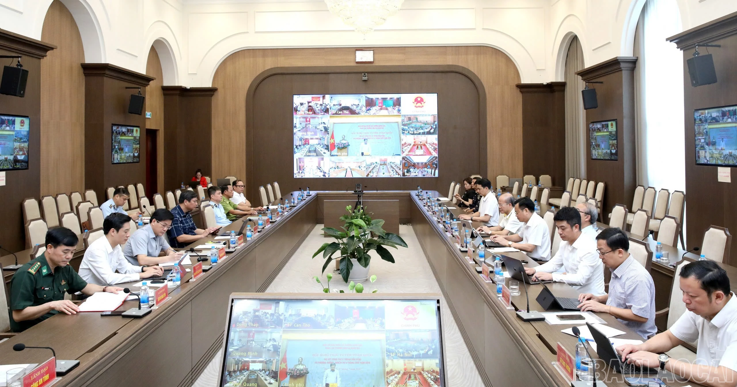 baolaocai-br_quang-canh-hoi-nghi.jpg