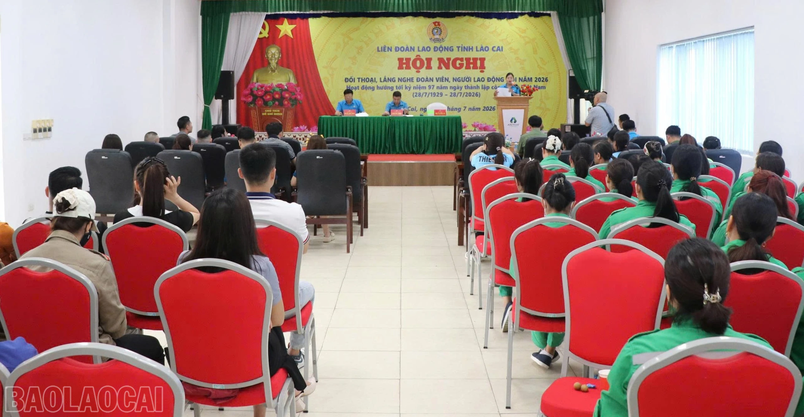 baolaocai-bl_quang-canh-hn-doi-thoai-1017.jpg