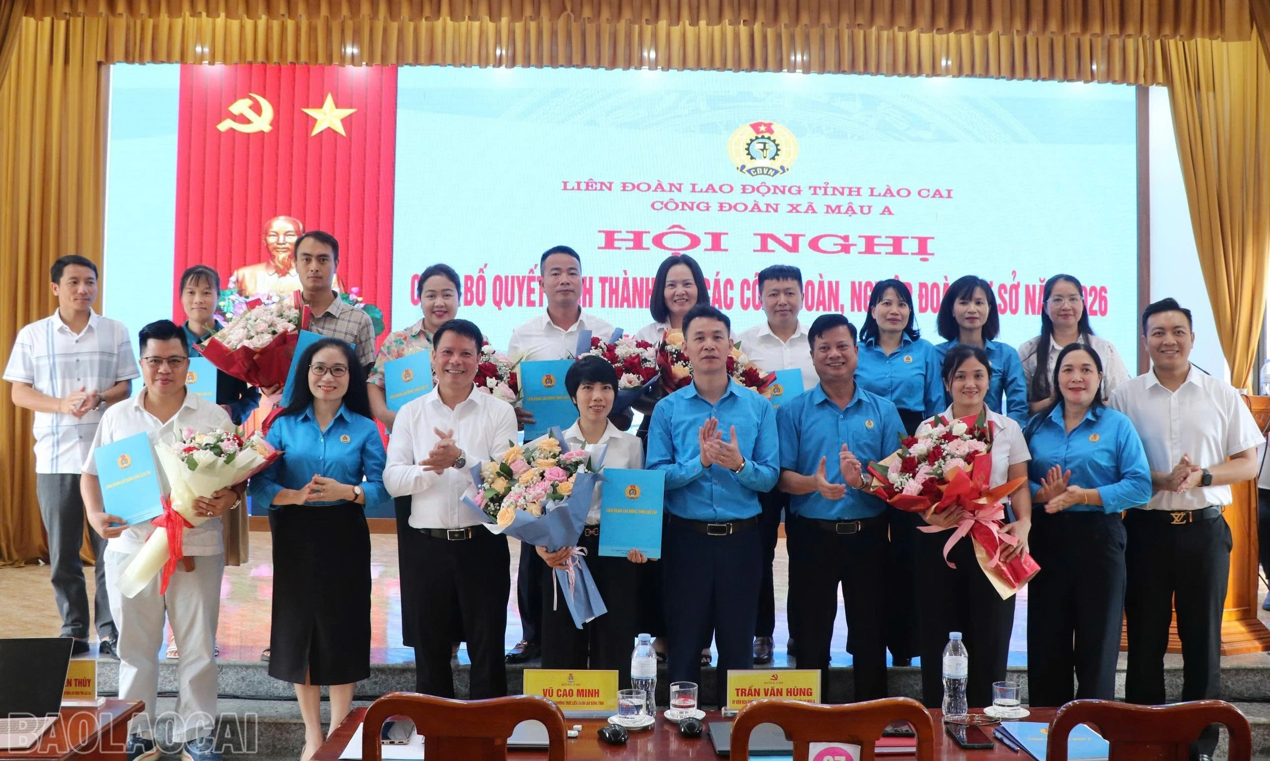 baolaocai-bl_trao-qd-thanh-lap-9905.jpg