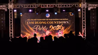 Cam Đường- Bật sức trẻ chào năm mới