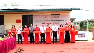 Đoàn công tác của Hội Chữ thập đỏ Trung Quốc thăm và làm việc tại Lào Cai