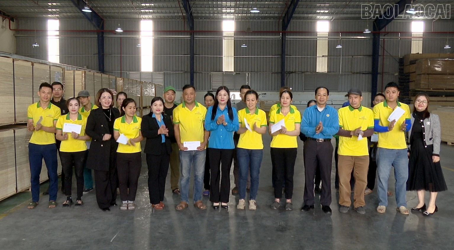 baolaocai-tr_khucongnghiep.jpg