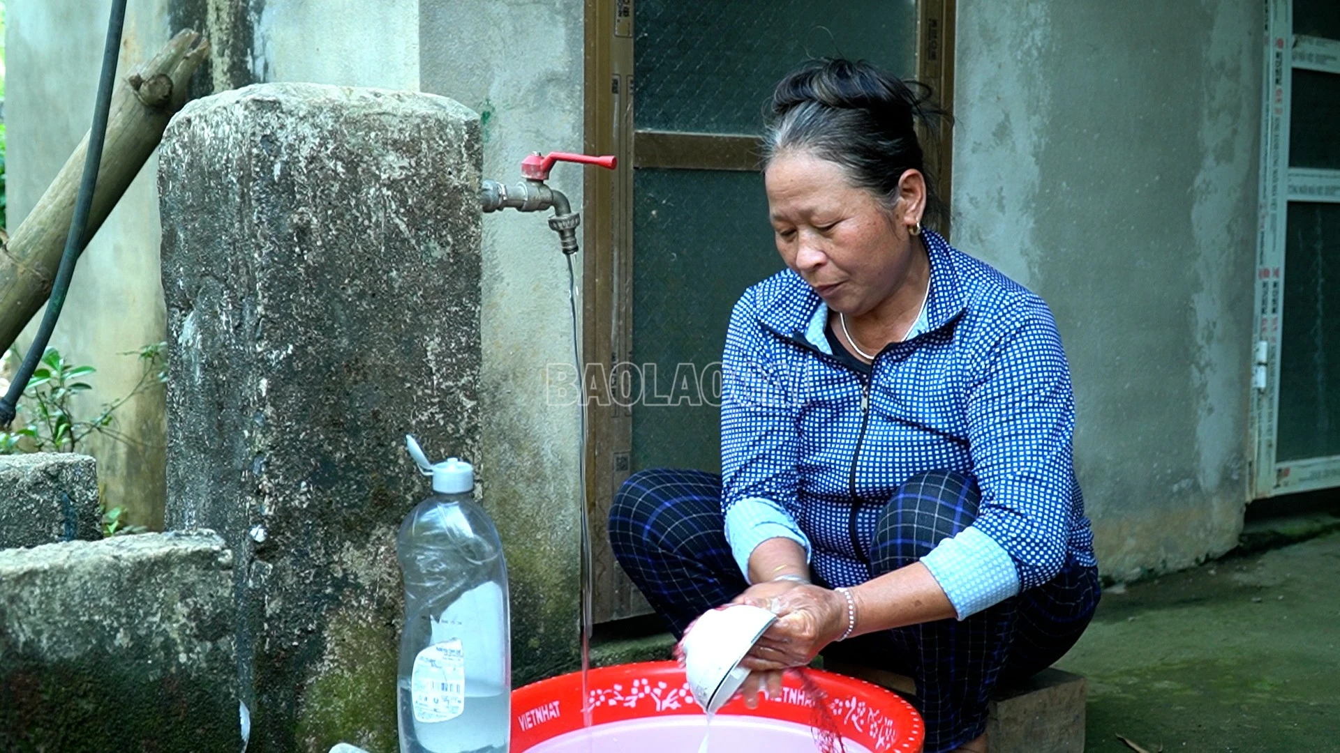 baolaocai-c_anh-nuoc-2.jpg